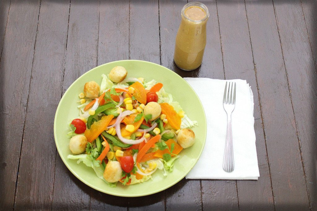 Vietnamese Salad with Peanut Sauce