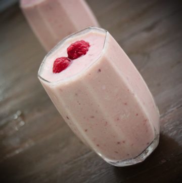 Mixed Berries and Banana Smoothie