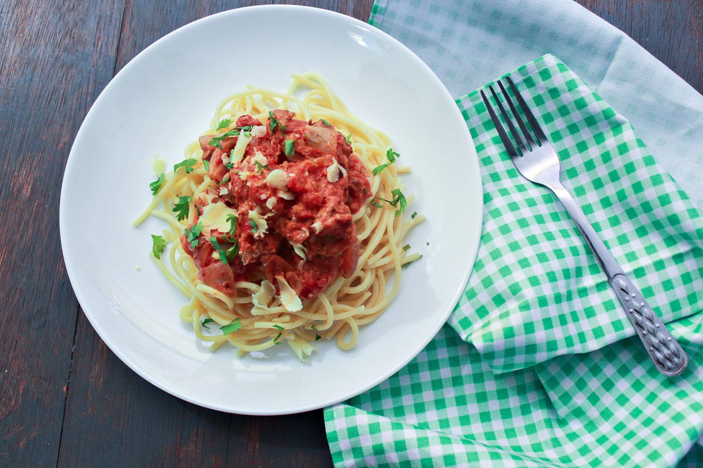 Pasta with Tuna and Tomato Cream Sauce