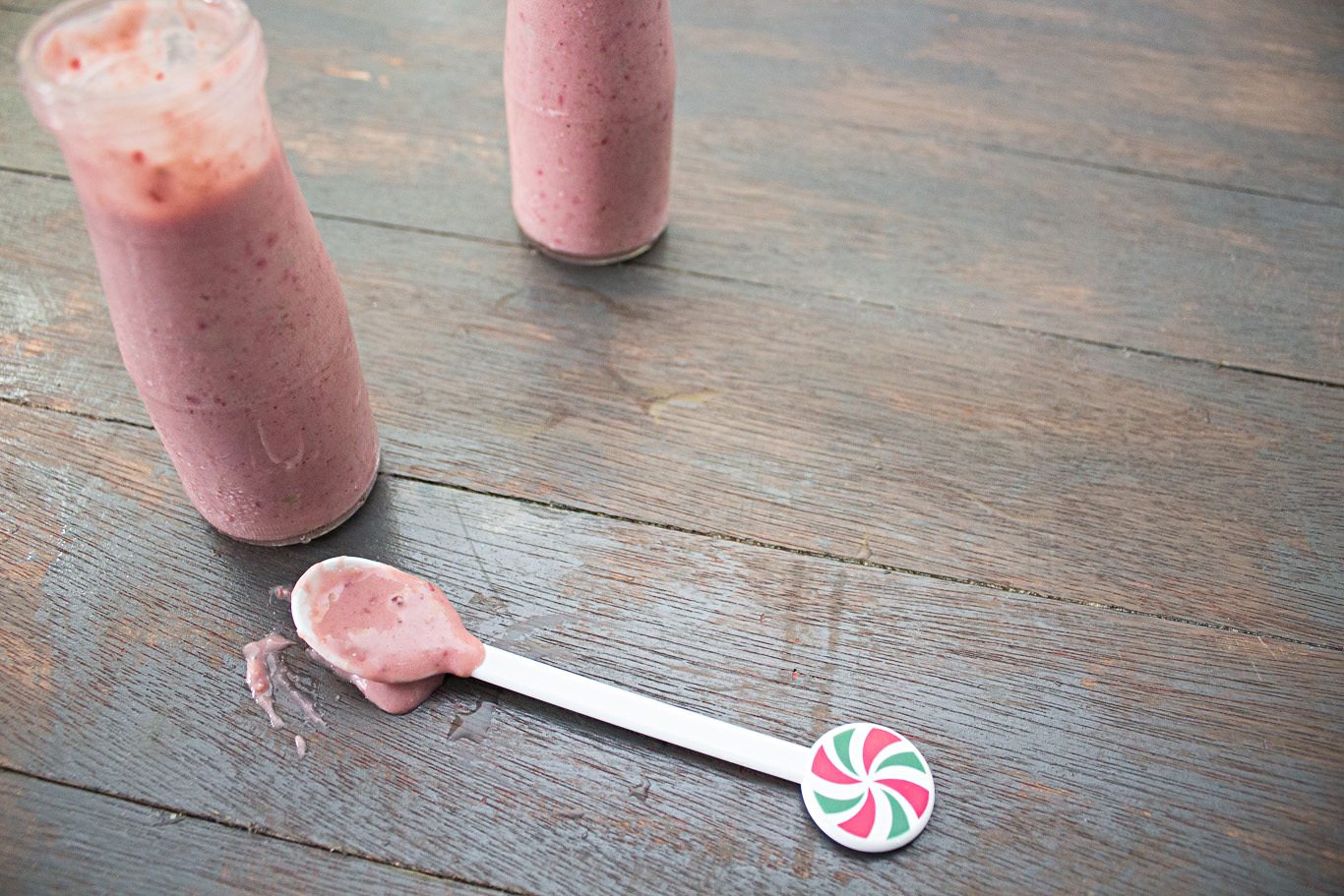 Banana Raspberry Avocado Smoothie