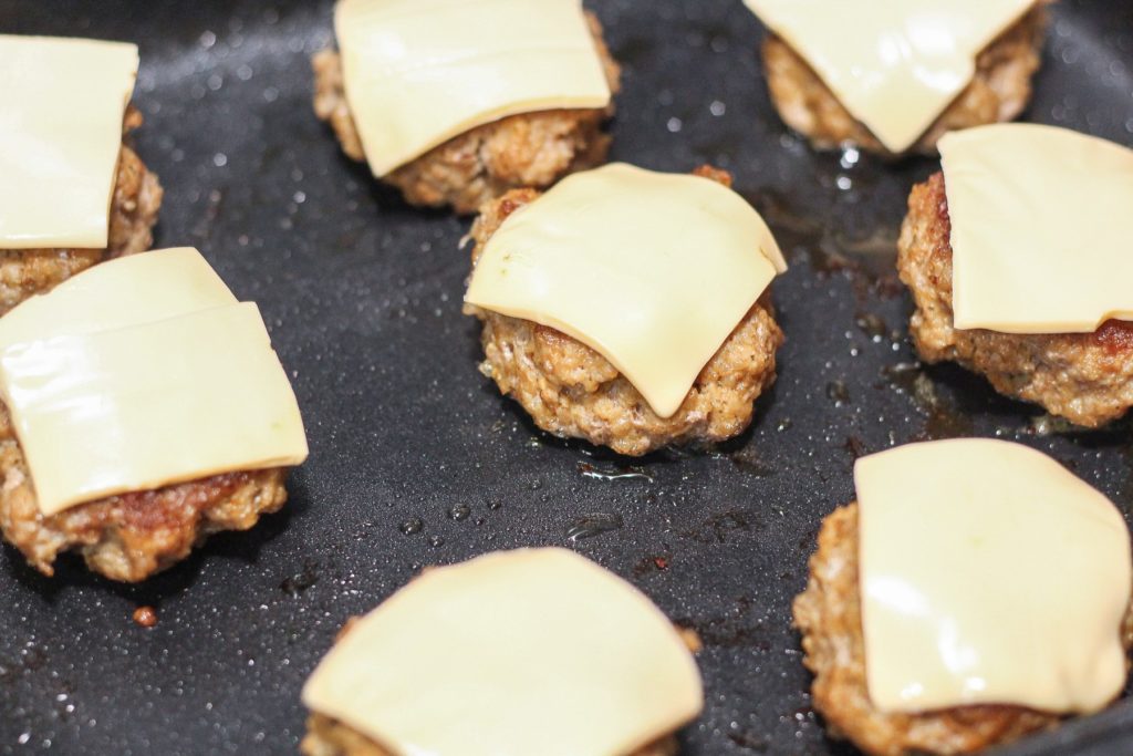Beef Sliders with Sriracha Mayonnaise