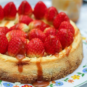 Strawberry Cheesecake with Salted Caramel