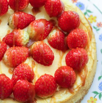Strawberry Cheesecake with Salted Caramel