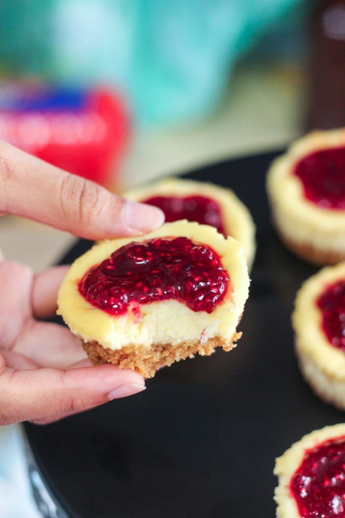 Cheesecake with Raspberry Sauce