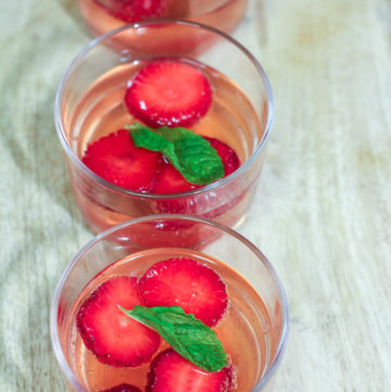 Non-Alcoholic Strawberry Sangria