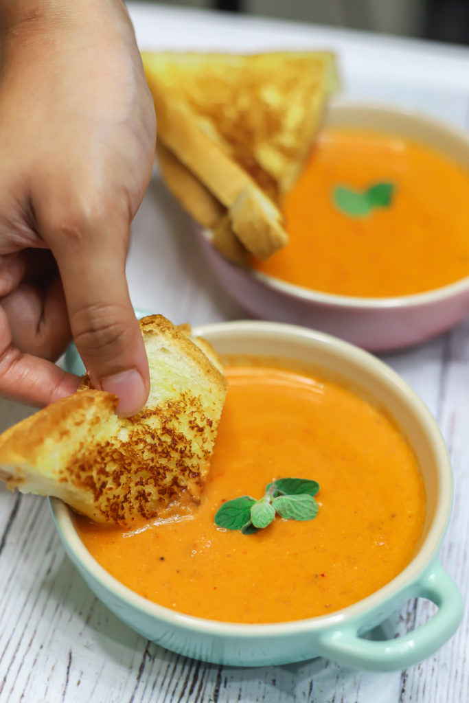 30 Minute Tomato Soup