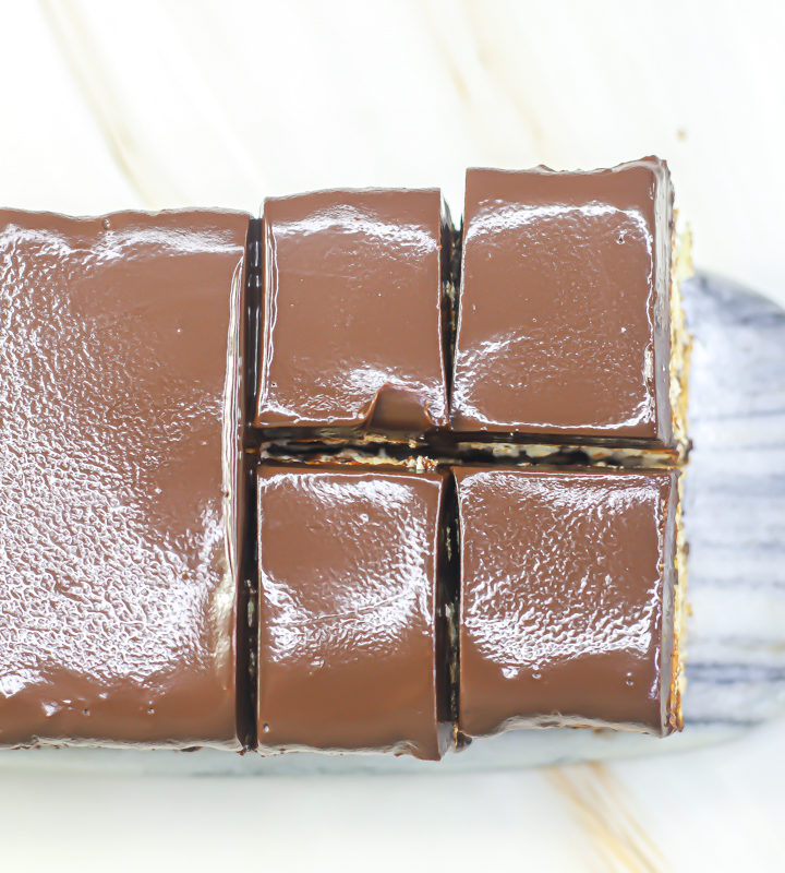 Non-Baked Batik Cake with Chocolate Ganache